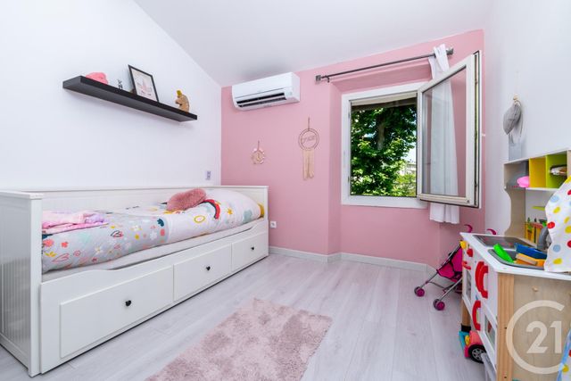 Afficher la photo en grand maison à vendre - 5 pièces - 93.0 m2 - LA GARDE - 83 - PROVENCE-ALPES-COTE-D-AZUR - Century 21 Le Rocher