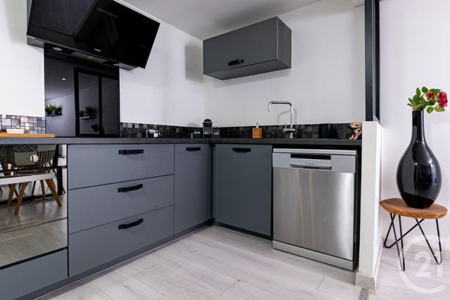 Afficher la photo en grand maison à vendre - 5 pièces - 93.0 m2 - LA GARDE - 83 - PROVENCE-ALPES-COTE-D-AZUR - Century 21 Le Rocher