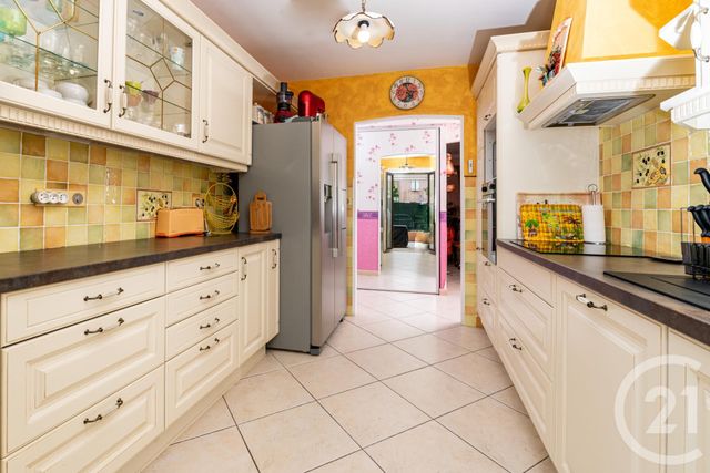 Appartement T4 à vendre - 3 pièces - 78.4 m2 - LA GARDE - 83 - PROVENCE-ALPES-COTE-D-AZUR - Century 21 Le Rocher Appartement T4 à vendre - 3 pièces - 78.4 m2 - LA GARDE - 83 - PROVENCE-ALPES-COTE-D-AZUR - Century 21 Le Rocher