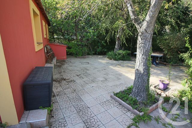 maison à vendre - 5 pièces - 172.18 m2 - BELGENTIER - 83 - PROVENCE-ALPES-COTE-D-AZUR - Century 21 Le Rocher maison à vendre - 5 pièces - 172.18 m2 - BELGENTIER - 83 - PROVENCE-ALPES-COTE-D-AZUR - Century 21 Le Rocher
