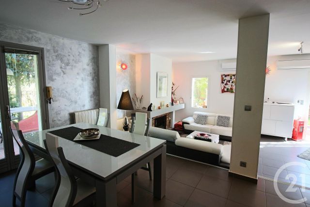 maison à vendre - 5 pièces - 172.18 m2 - BELGENTIER - 83 - PROVENCE-ALPES-COTE-D-AZUR - Century 21 Le Rocher maison à vendre - 5 pièces - 172.18 m2 - BELGENTIER - 83 - PROVENCE-ALPES-COTE-D-AZUR - Century 21 Le Rocher