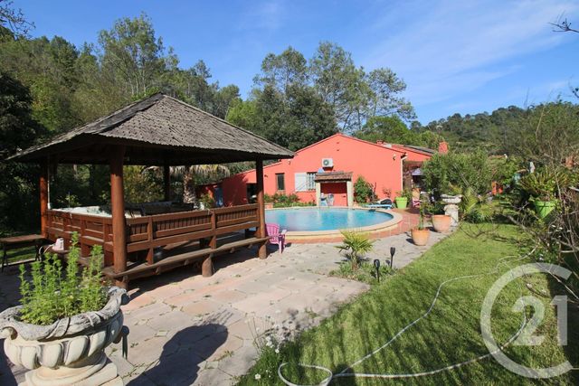 maison à vendre - 5 pièces - 172.18 m2 - BELGENTIER - 83 - PROVENCE-ALPES-COTE-D-AZUR - Century 21 Le Rocher maison à vendre - 5 pièces - 172.18 m2 - BELGENTIER - 83 - PROVENCE-ALPES-COTE-D-AZUR - Century 21 Le Rocher