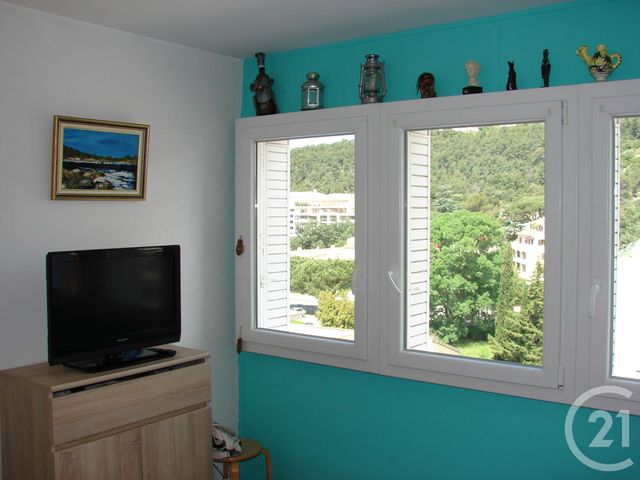 Appartement T3 à vendre - 3 pièces - 65.0 m2 - LA GARDE - 83 - PROVENCE-ALPES-COTE-D-AZUR - Century 21 Le Rocher Appartement T3 à vendre - 3 pièces - 65.0 m2 - LA GARDE - 83 - PROVENCE-ALPES-COTE-D-AZUR - Century 21 Le Rocher