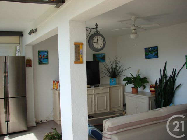 Appartement T3 à vendre - 3 pièces - 65.0 m2 - LA GARDE - 83 - PROVENCE-ALPES-COTE-D-AZUR - Century 21 Le Rocher Appartement T3 à vendre - 3 pièces - 65.0 m2 - LA GARDE - 83 - PROVENCE-ALPES-COTE-D-AZUR - Century 21 Le Rocher