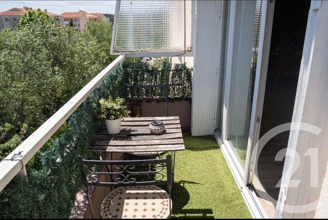 Afficher la photo en grand Appartement T5 à vendre - 5 pièces - 86.0 m2 - LA GARDE - 83 - PROVENCE-ALPES-COTE-D-AZUR - Century 21 Le Rocher