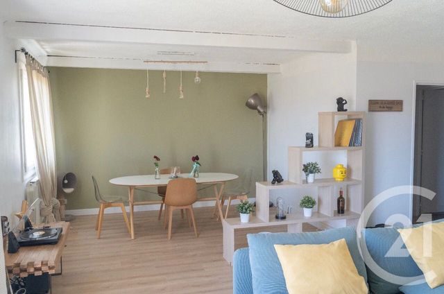 Afficher la photo en grand Appartement T5 à vendre - 5 pièces - 86.0 m2 - LA GARDE - 83 - PROVENCE-ALPES-COTE-D-AZUR - Century 21 Le Rocher