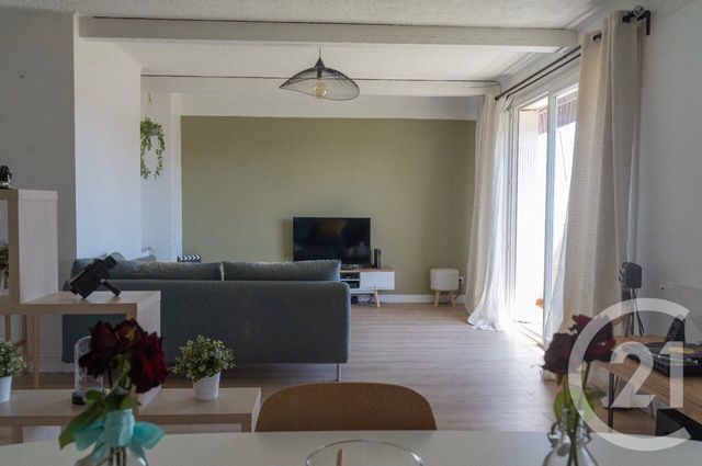 Afficher la photo en grand Appartement T5 à vendre - 5 pièces - 86.0 m2 - LA GARDE - 83 - PROVENCE-ALPES-COTE-D-AZUR - Century 21 Le Rocher