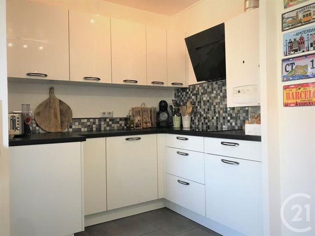 Afficher la photo en grand Appartement T3 à vendre - 3 pièces - 58.46 m2 - LA GARDE - 83 - PROVENCE-ALPES-COTE-D-AZUR - Century 21 Le Rocher