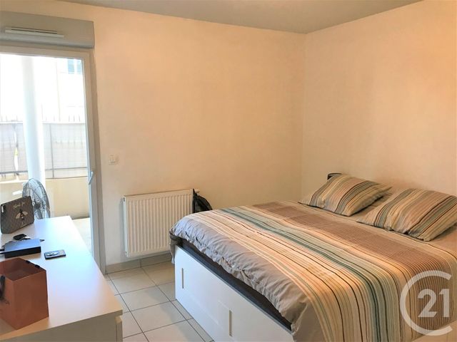Afficher la photo en grand Appartement T2 à vendre - 2 pièces - 43.85 m2 - CUERS - 83 - PROVENCE-ALPES-COTE-D-AZUR - Century 21 Le Rocher