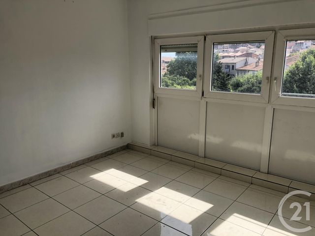 Afficher la photo en grand Appartement T6 à vendre - 6 pièces - 93.89 m2 - LA GARDE - 83 - PROVENCE-ALPES-COTE-D-AZUR - Century 21 Le Rocher