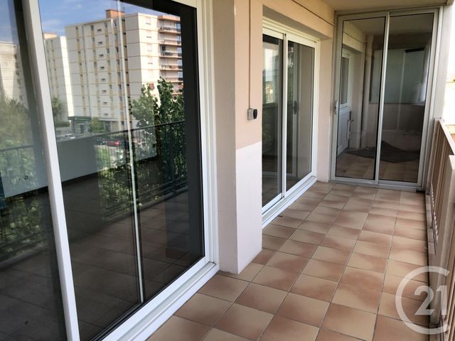 Afficher la photo en grand Appartement T6 à vendre - 6 pièces - 93.89 m2 - LA GARDE - 83 - PROVENCE-ALPES-COTE-D-AZUR - Century 21 Le Rocher