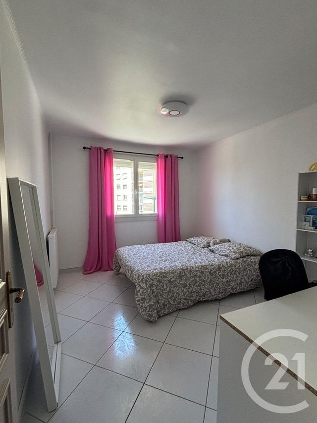 Appartement T5 à vendre - 5 pièces - 94.0 m2 - LA GARDE - 83 - PROVENCE-ALPES-COTE-D-AZUR - Century 21 Le Rocher