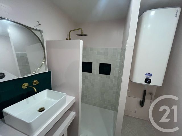 maison à vendre - 3 pièces - 60.5 m2 - LA VALETTE DU VAR - 83 - PROVENCE-ALPES-COTE-D-AZUR - Century 21 Le Rocher