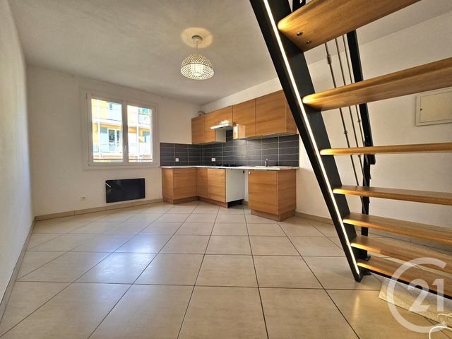 Appartement F3 à louer SANARY SUR MER