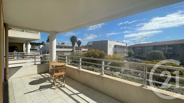 Appartement F3 à vendre - 3 pièces - 63.53 m2 - LA GARDE - 83 - PROVENCE-ALPES-COTE-D-AZUR - Century 21 Le Rocher