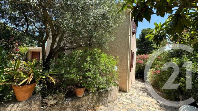 maison à vendre - 5 pièces - 106.09 m2 - LA GARDE - 83 - PROVENCE-ALPES-COTE-D-AZUR - Century 21 Le Rocher