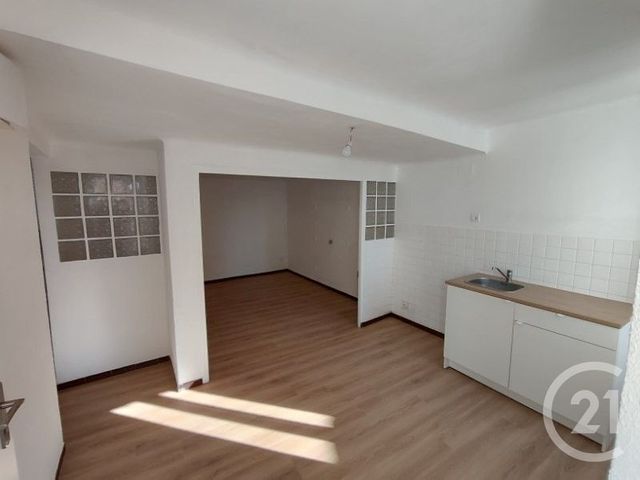 Appartement F1 à louer - 1 pièce - 28.5 m2 - LA GARDE - 83 - PROVENCE-ALPES-COTE-D-AZUR - Century 21 Le Rocher