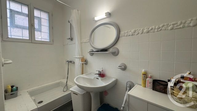 maison à vendre - 2 pièces - 42.77 m2 - GAREOULT - 83 - PROVENCE-ALPES-COTE-D-AZUR - Century 21 Le Rocher