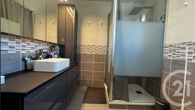 Afficher la photo en grand maison à vendre - 5 pièces - 85.21 m2 - LA GARDE - 83 - PROVENCE-ALPES-COTE-D-AZUR - Century 21 Le Rocher