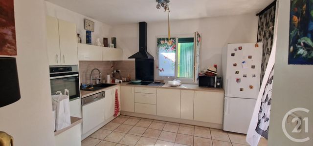 Afficher la photo en grand Appartement T2 à vendre - 2 pièces - 47.27 m2 - CARQUEIRANNE - 83 - PROVENCE-ALPES-COTE-D-AZUR - Century 21 Le Rocher