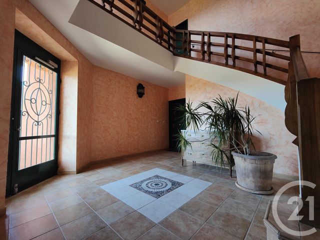 Afficher la photo en grand Appartement T2 à vendre - 2 pièces - 47.27 m2 - CARQUEIRANNE - 83 - PROVENCE-ALPES-COTE-D-AZUR - Century 21 Le Rocher