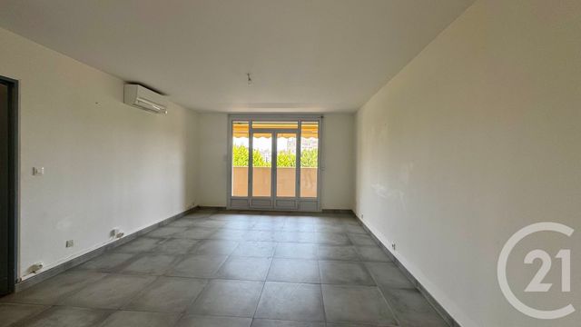 Afficher la photo en grand Appartement F4 à vendre - 4 pièces - 90.82 m2 - LA GARDE - 83 - PROVENCE-ALPES-COTE-D-AZUR - Century 21 Le Rocher