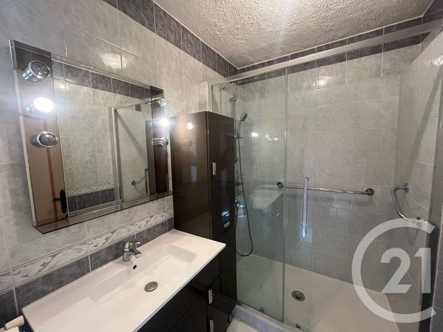 Appartement F3 à vendre - 3 pièces - 62.0 m2 - LA GARDE - 83 - PROVENCE-ALPES-COTE-D-AZUR - Century 21 Le Rocher