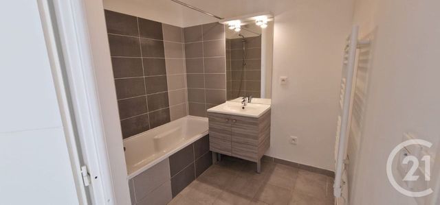 Appartement F3 à vendre - 3 pièces - 55.84 m2 - TOULON - 83 - PROVENCE-ALPES-COTE-D-AZUR - Century 21 Le Rocher