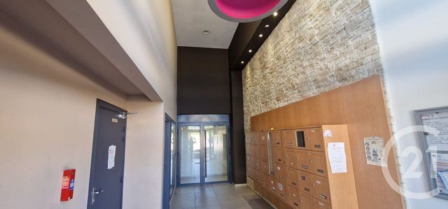 Appartement F3 à vendre - 3 pièces - 55.84 m2 - TOULON - 83 - PROVENCE-ALPES-COTE-D-AZUR - Century 21 Le Rocher