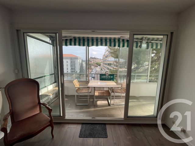 Appartement F3 à louer - 3 pièces - 63.5 m2 - LA GARDE - 83 - PROVENCE-ALPES-COTE-D-AZUR - Century 21 Le Rocher