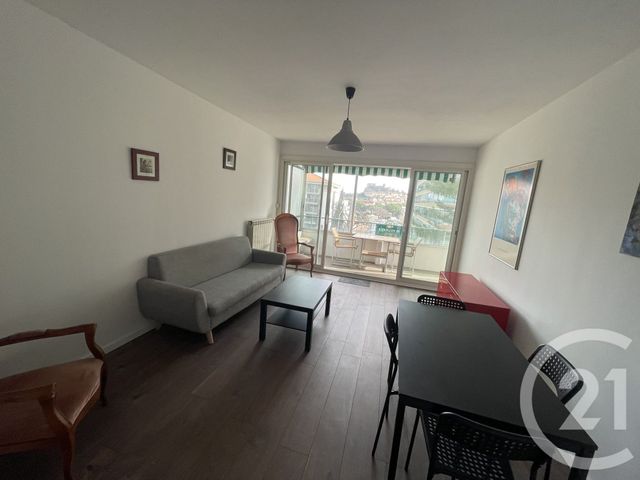 Appartement F3 à louer - 3 pièces - 63.5 m2 - LA GARDE - 83 - PROVENCE-ALPES-COTE-D-AZUR - Century 21 Le Rocher