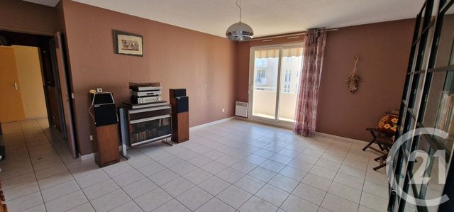 Appartement T3 à vendre - 3 pièces - 70.0 m2 - HYERES - 83 - PROVENCE-ALPES-COTE-D-AZUR - Century 21 Le Rocher