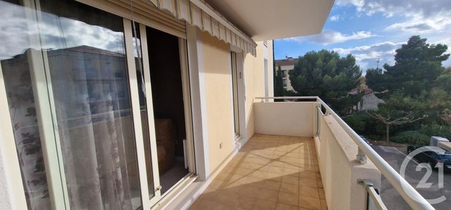 Appartement T3 à vendre - 3 pièces - 70.0 m2 - HYERES - 83 - PROVENCE-ALPES-COTE-D-AZUR - Century 21 Le Rocher