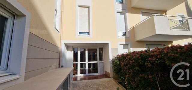 Appartement T3 à vendre - 3 pièces - 70.0 m2 - HYERES - 83 - PROVENCE-ALPES-COTE-D-AZUR - Century 21 Le Rocher