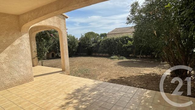 maison à vendre - 6 pièces - 155.57 m2 - SANARY SUR MER - 83 - PROVENCE-ALPES-COTE-D-AZUR - Century 21 Le Rocher