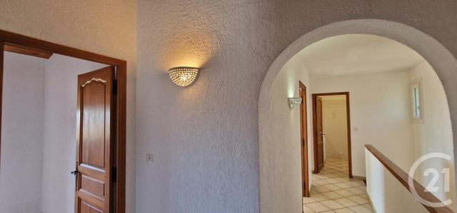 maison à vendre - 6 pièces - 155.57 m2 - SANARY SUR MER - 83 - PROVENCE-ALPES-COTE-D-AZUR - Century 21 Le Rocher