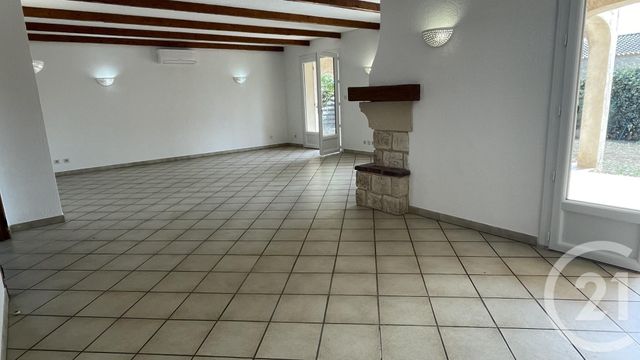 maison à vendre - 6 pièces - 155.57 m2 - SANARY SUR MER - 83 - PROVENCE-ALPES-COTE-D-AZUR - Century 21 Le Rocher