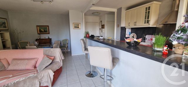 Appartement T2 à vendre - 2 pièces - 49.4 m2 - HYERES - 83 - PROVENCE-ALPES-COTE-D-AZUR - Century 21 Le Rocher