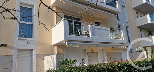 Appartement T2 à vendre - 2 pièces - 49.4 m2 - HYERES - 83 - PROVENCE-ALPES-COTE-D-AZUR - Century 21 Le Rocher