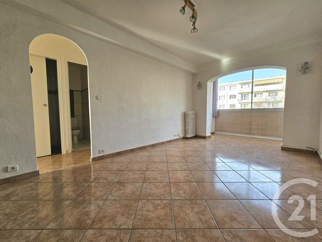 Appartement T3 à louer - 3 pièces - 56.57 m2 - TOULON - 83 - PROVENCE-ALPES-COTE-D-AZUR - Century 21 Le Rocher