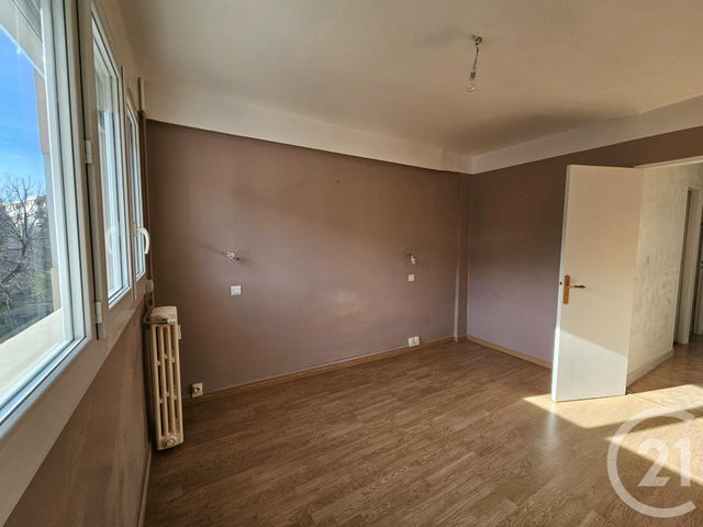 Appartement T3 à louer - 3 pièces - 56.57 m2 - TOULON - 83 - PROVENCE-ALPES-COTE-D-AZUR - Century 21 Le Rocher