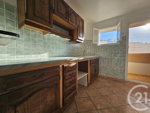 Appartement T3 à louer - 3 pièces - 56.57 m2 - TOULON - 83 - PROVENCE-ALPES-COTE-D-AZUR - Century 21 Le Rocher