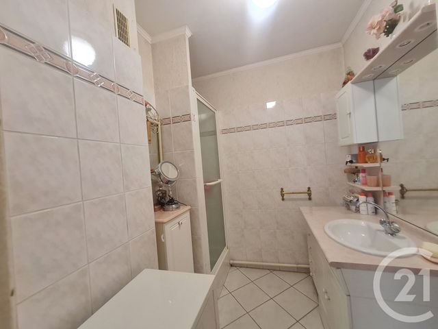 Appartement F4 à vendre - 4 pièces - 76.24 m2 - LA GARDE - 83 - PROVENCE-ALPES-COTE-D-AZUR - Century 21 Le Rocher