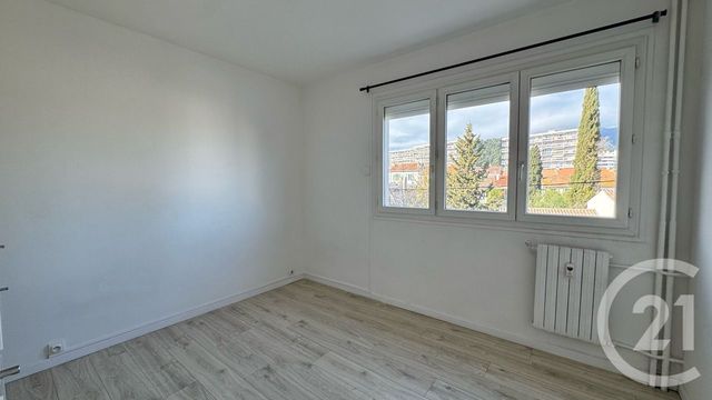 Appartement F3 à vendre - 3 pièces - 60.04 m2 - LA GARDE - 83 - PROVENCE-ALPES-COTE-D-AZUR - Century 21 Le Rocher