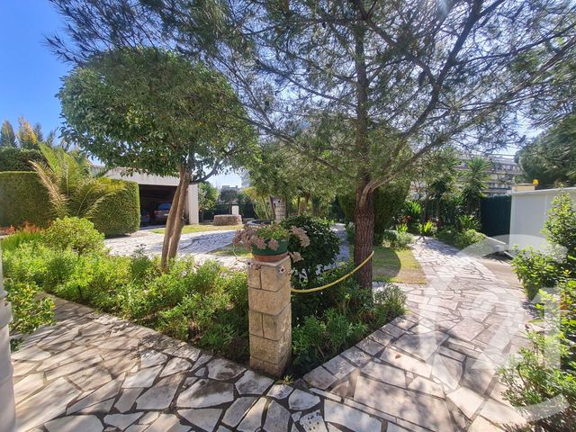 maison à vendre - 7 pièces - 160.0 m2 - LA GARDE - 83 - PROVENCE-ALPES-COTE-D-AZUR - Century 21 Le Rocher