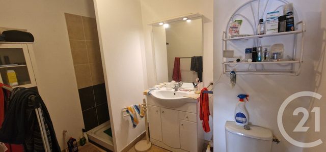 Appartement T2 à vendre - 2 pièces - 47.9 m2 - LA ROQUEBRUSSANNE - 83 - PROVENCE-ALPES-COTE-D-AZUR - Century 21 Le Rocher