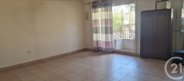 Appartement T2 à vendre - 2 pièces - 47.9 m2 - LA ROQUEBRUSSANNE - 83 - PROVENCE-ALPES-COTE-D-AZUR - Century 21 Le Rocher