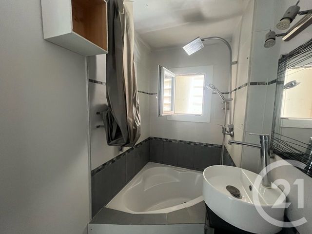 Appartement F2 à vendre - 2 pièces - 38.04 m2 - TOULON - 83 - PROVENCE-ALPES-COTE-D-AZUR - Century 21 Le Rocher