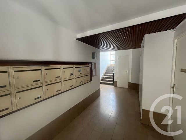 Appartement F2 à vendre - 2 pièces - 38.04 m2 - TOULON - 83 - PROVENCE-ALPES-COTE-D-AZUR - Century 21 Le Rocher