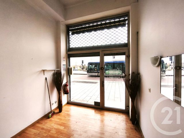 divers à vendre - 47.14 m2 - TOULON - 83 - PROVENCE-ALPES-COTE-D-AZUR - Century 21 Le Rocher